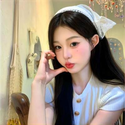 游艇藏春